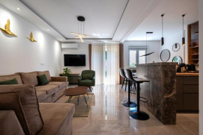 Cosy Duplex near Bus Station